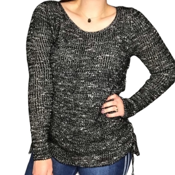 American Eagle Side Lace Up Sweater. Excellent Condition. - Picture 1 of 6